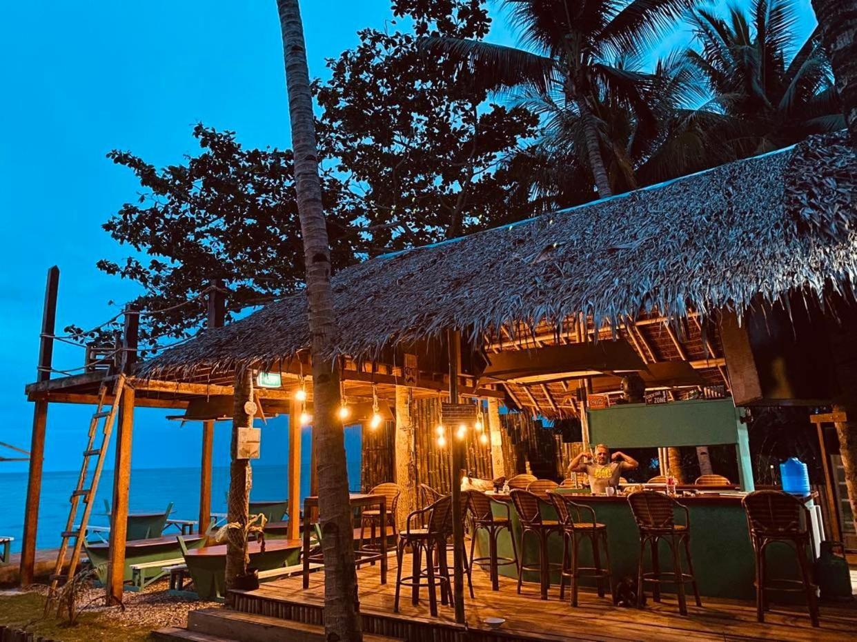 The Bangka Beach Guesthouse Siquijor Exteriör bild
